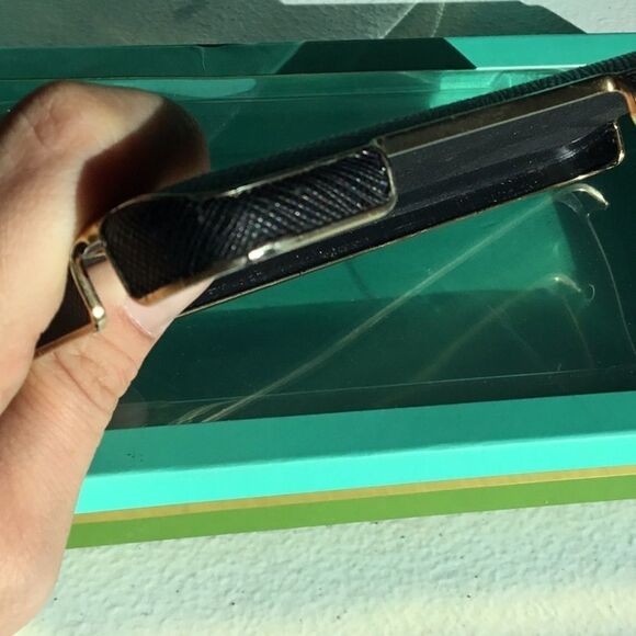 Kate Spade Saffiano Wrap Case Droid Turbo 2 (K) - Picture 5 of 8